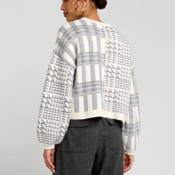 Splendid White Gray Herringbone Sweater SMALL Boxy Oversized Plaid Preppy $178 - Picture 4 of 13